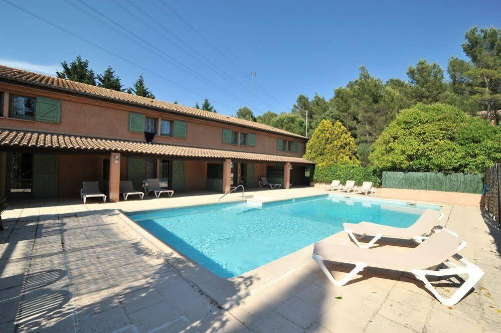 Hotel Au Relais De Trans Draguignan Buitenkant foto
